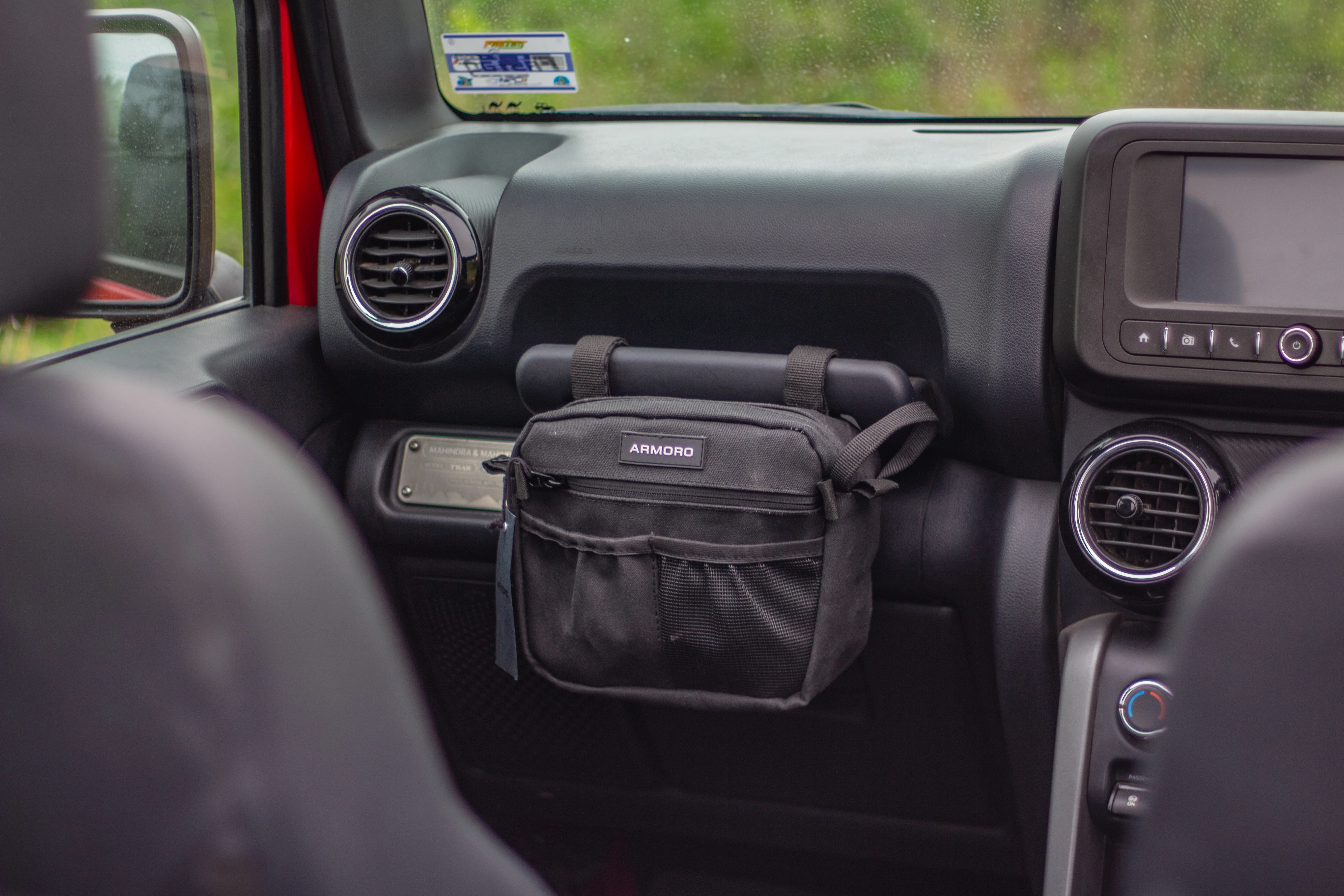Passenger Grab Handle Bag - Image 3