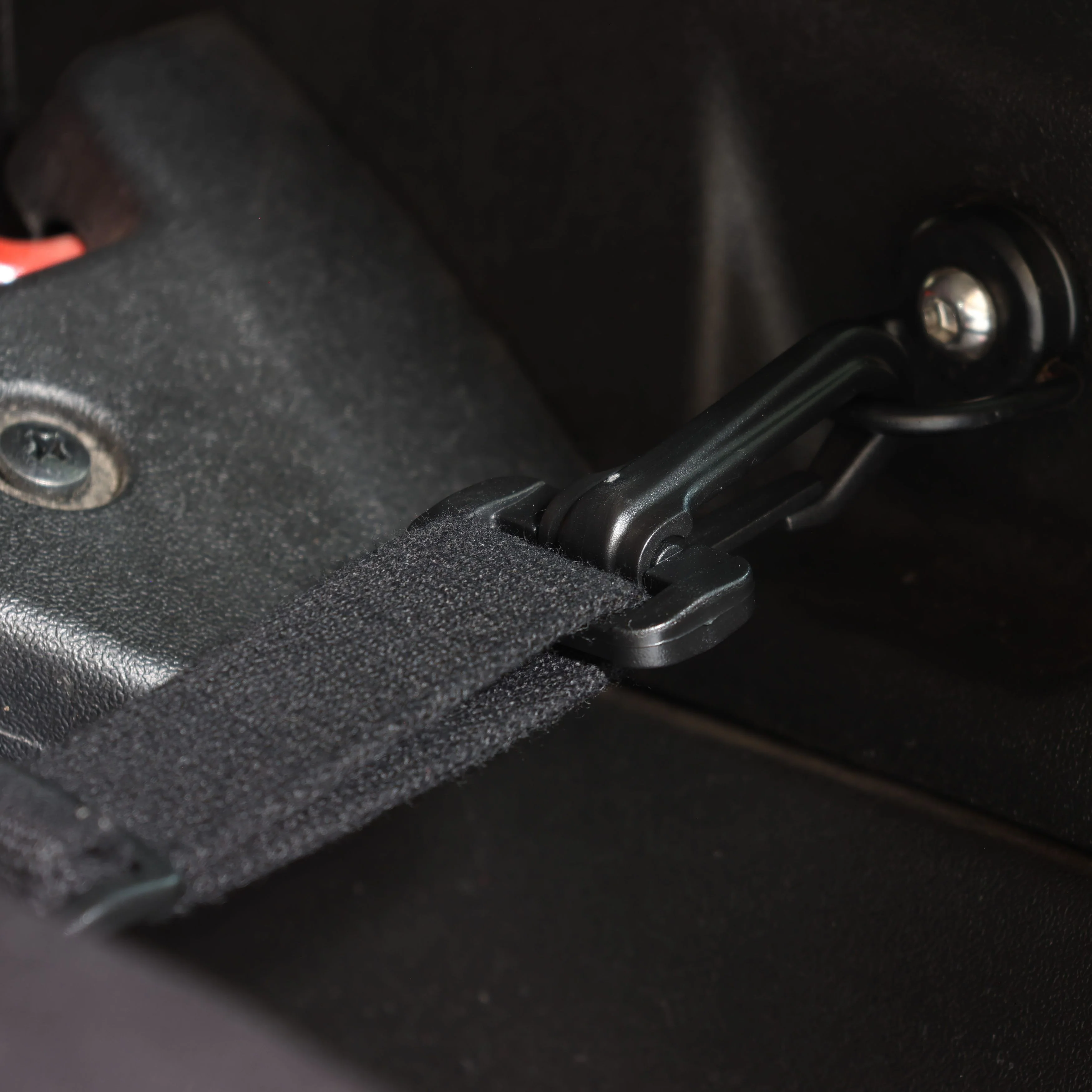 Suzuki Jimny Luggage Area Cover - Image 4