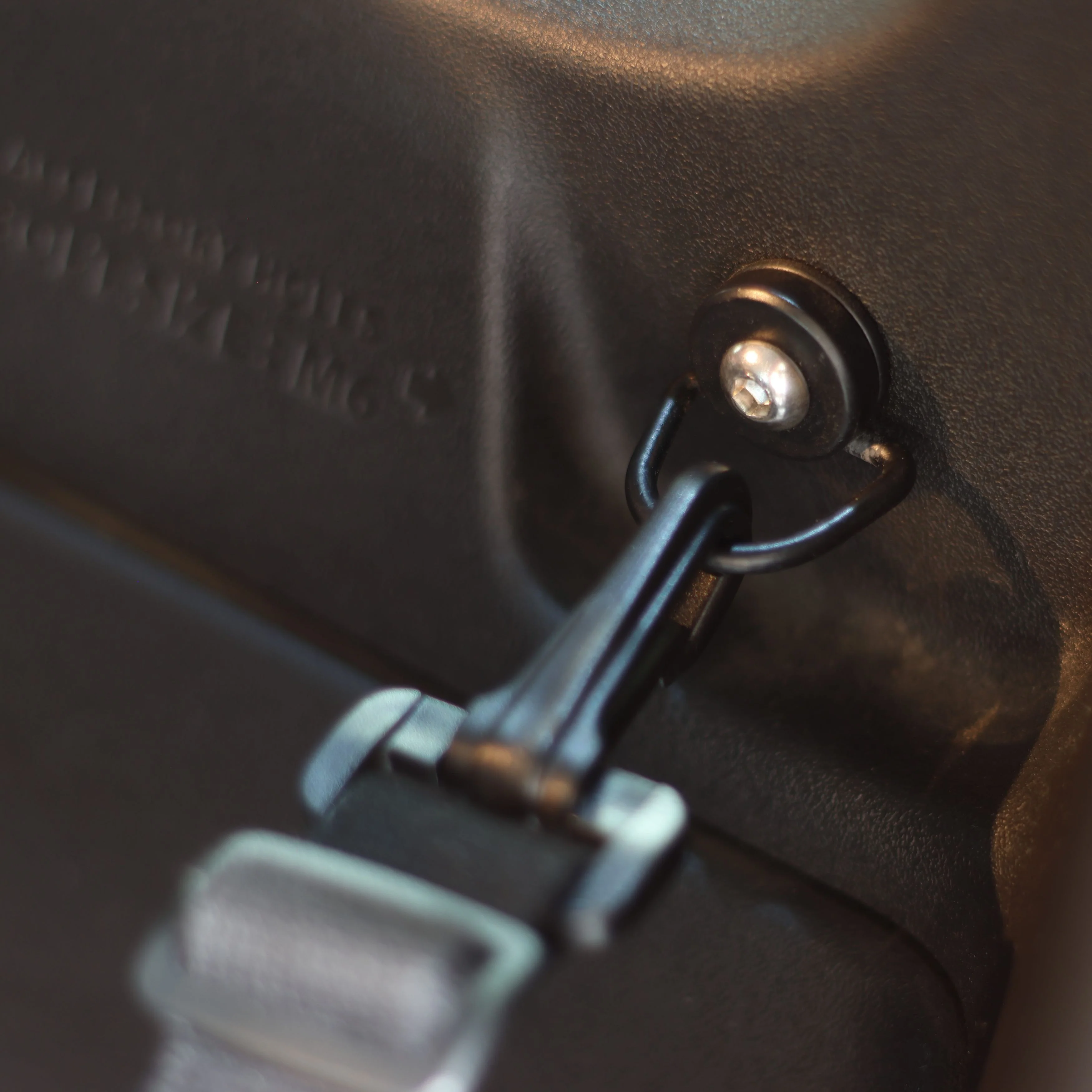 Suzuki Jimny Luggage Area Cover - Image 5